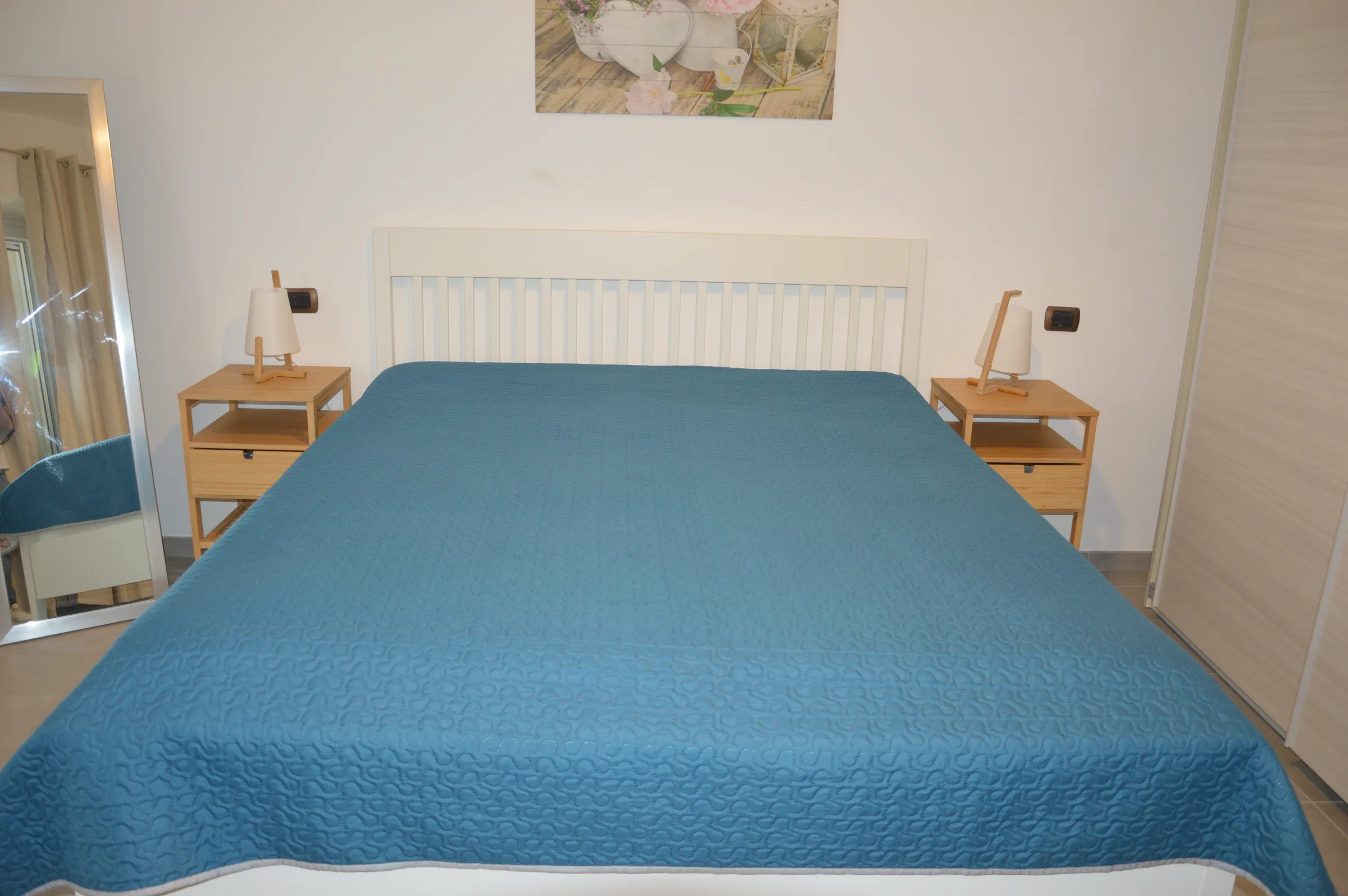 La Master Suite: Comfort Contemporaneo e Dettagli Naturali — foto 6